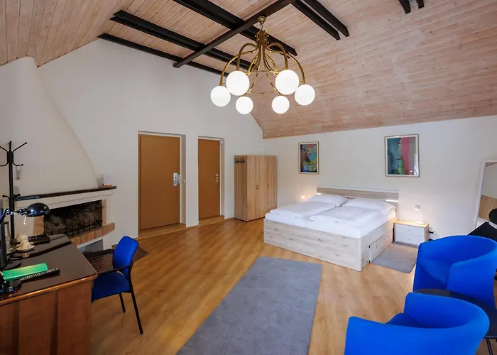Guest house U Golfu Cihelny 3*